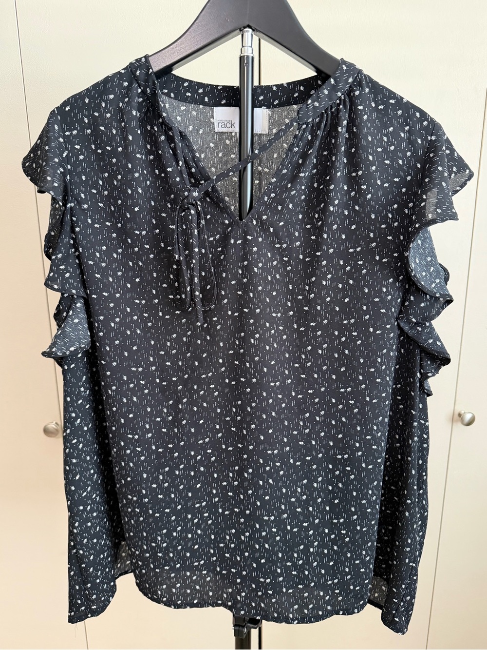 Nordstrom Rack Ruffle Sleeve Blouse in Black & White Size Large